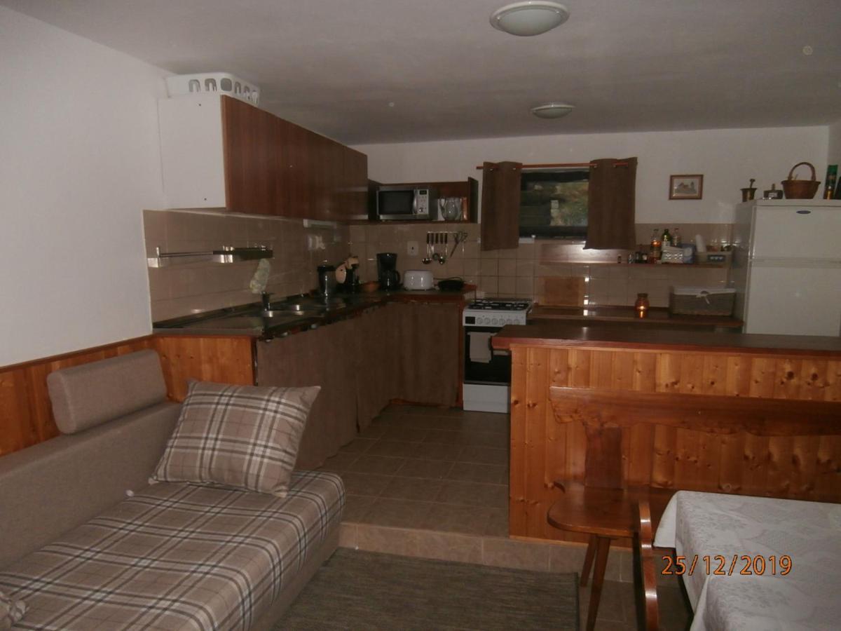 Apartman Aya يانوف نادنيسو المظهر الخارجي الصورة