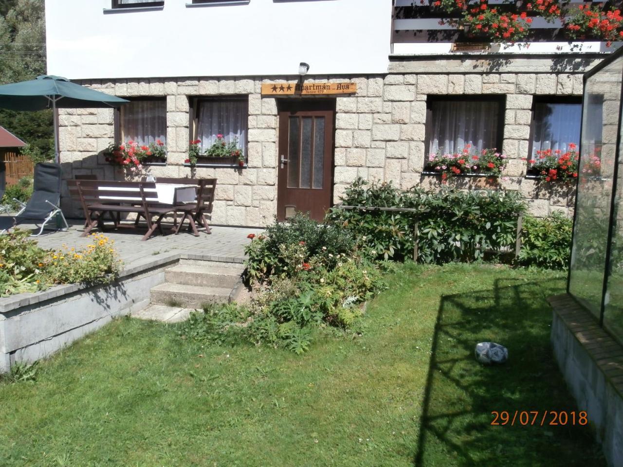 Apartman Aya يانوف نادنيسو المظهر الخارجي الصورة